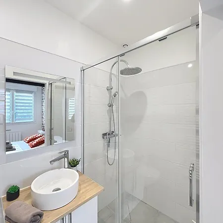 Le Remois - Rare - Cour Privee - Parking - Appartement *