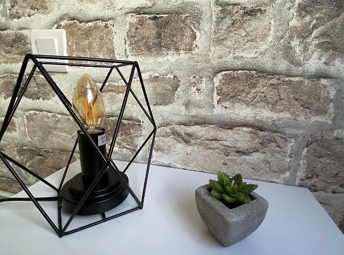 Le Remois - T2 - Renove - Parking - Cour Privative - Wifi Apartment