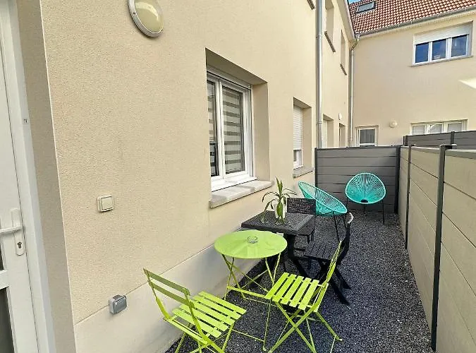 Apartment Le Remois - T2 - Renove - Parking - Cour Privative - Wifi Reims