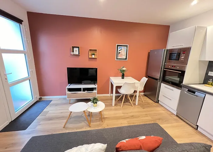 Le Remois - T2 - Renove - Parking - Cour Privative - Wifi ランス